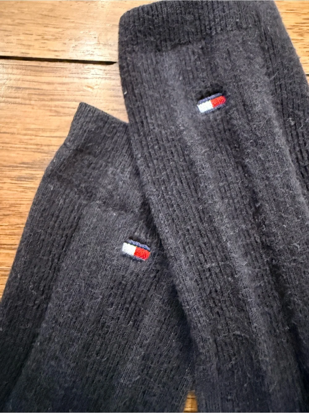 NEVER WORN Tommy Hilfiger Black Ribbed Crew Socks with Signature Flag